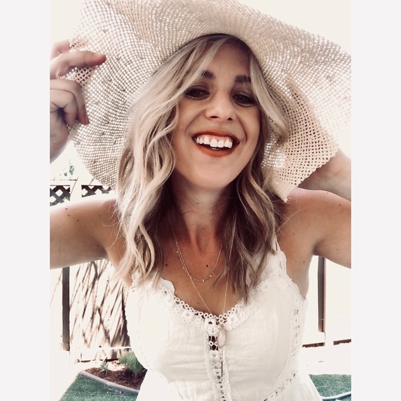 STRAW HAT Bow Fringe Accent - Picture 2 of 6